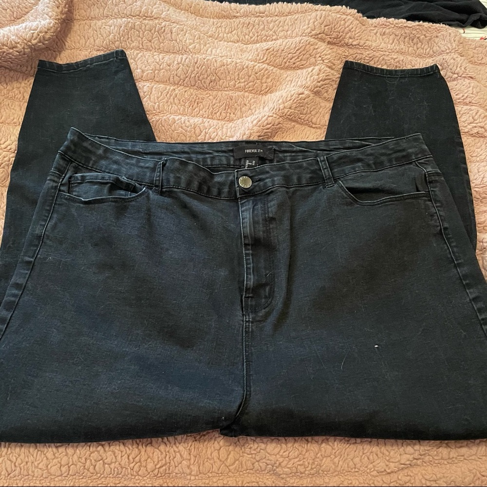 FOREVER 21+ BLACK SKINNY JEANS